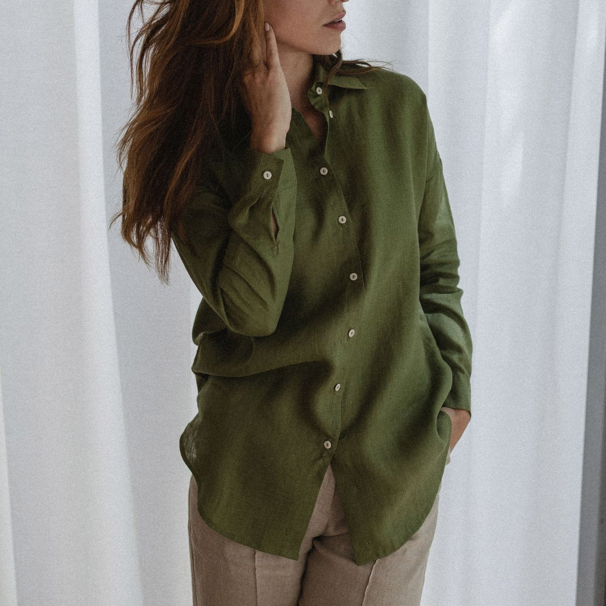 Women's loose fit linen shirt with collar