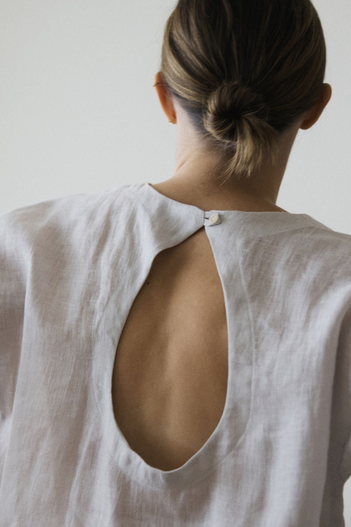 Outfit by Maria Hason | All Linen Pearl Gray Pants & Open back top