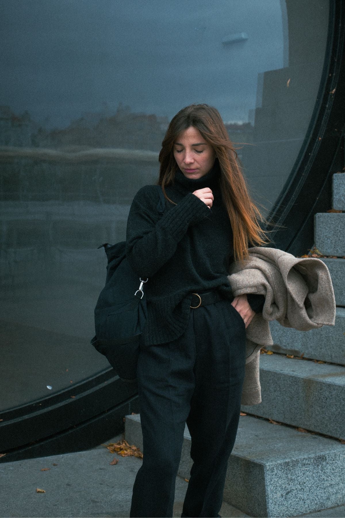 Outfit by Danča | Linen pants & Merino highneck sweater