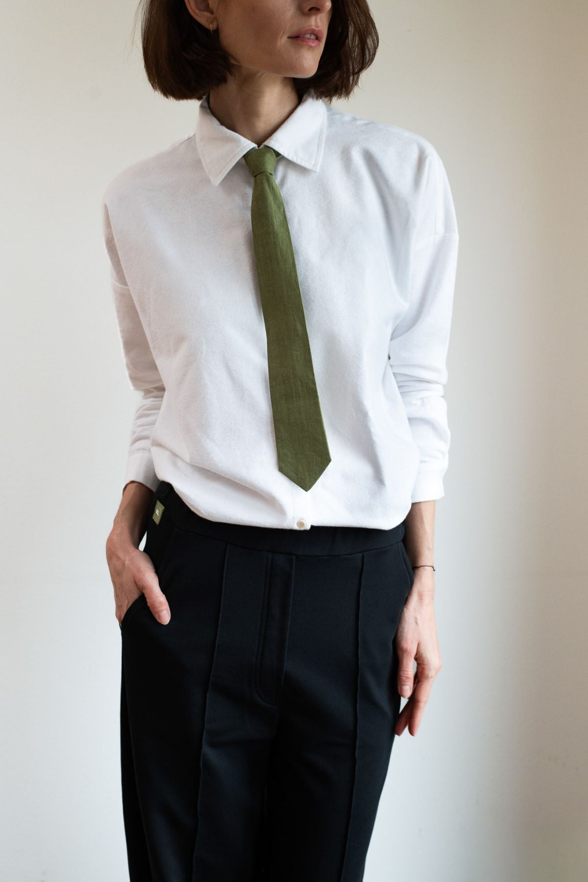 Outfit by Aneta | Linen tie & flannel shirt