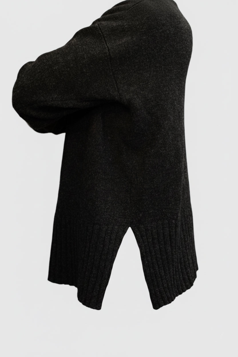 Damski sweter z wełny merino z wysokim kołnierzem Loose Fit – Ciemny Szary
