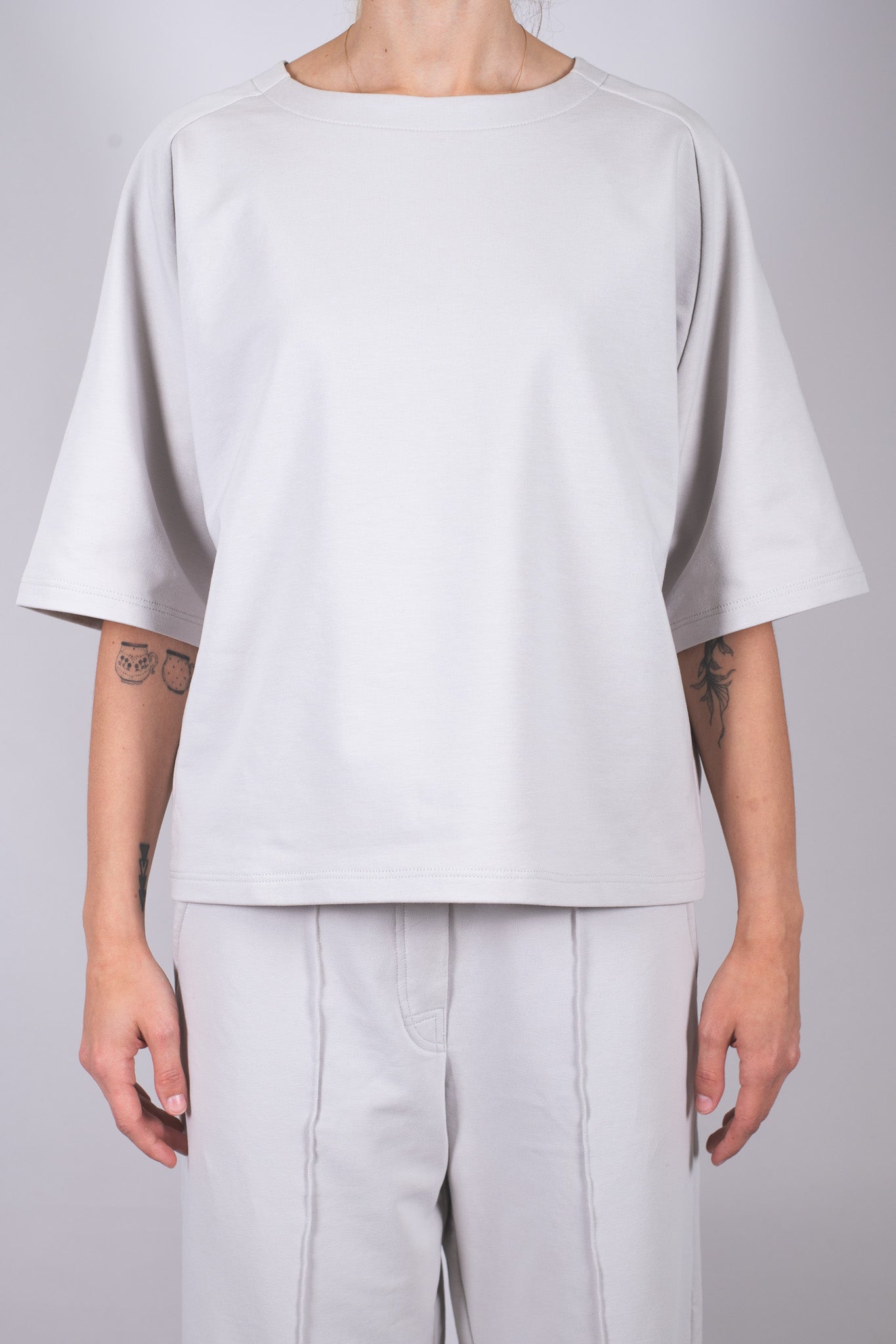 Damska bluzka typu sweatshirt z biobawełny - Loose fit