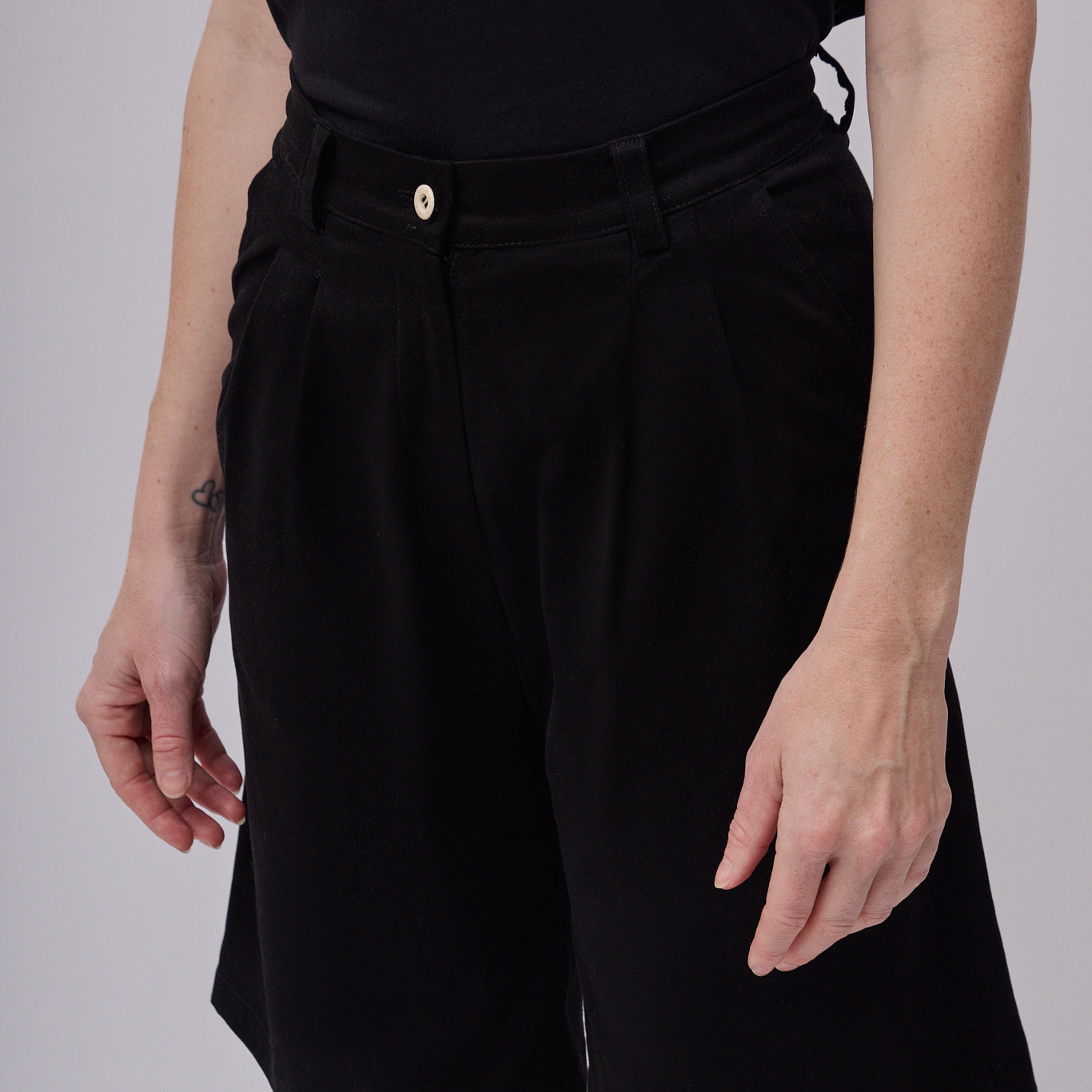 Dámské bavlněné wide šortky - loose fit