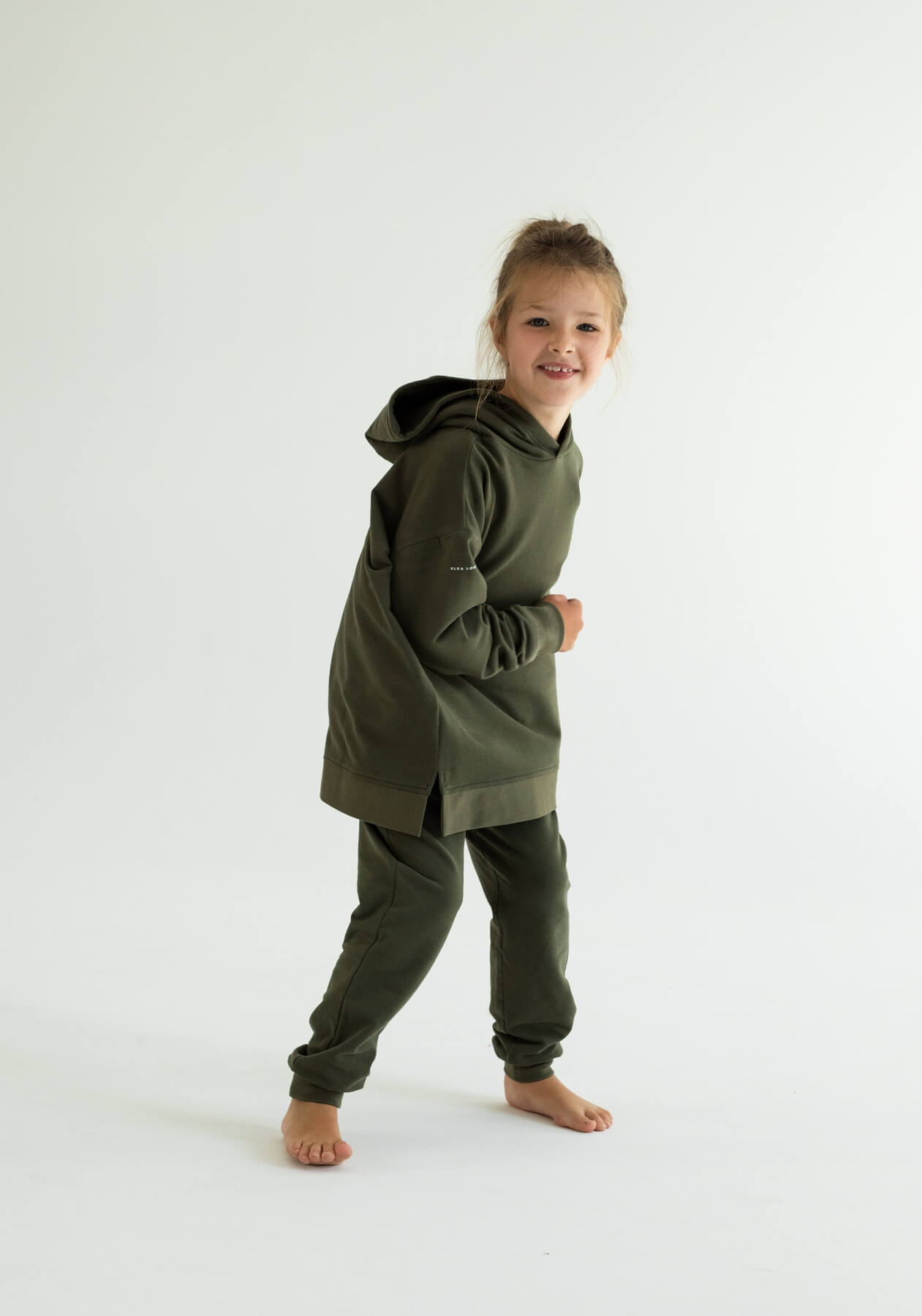 Detské teplákové nohavice z biobavlny Moss green - Oversized