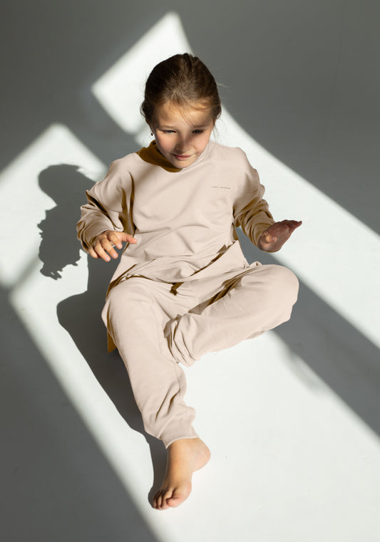 Detské teplákové nohavice z biobavlny Beige - Oversized
