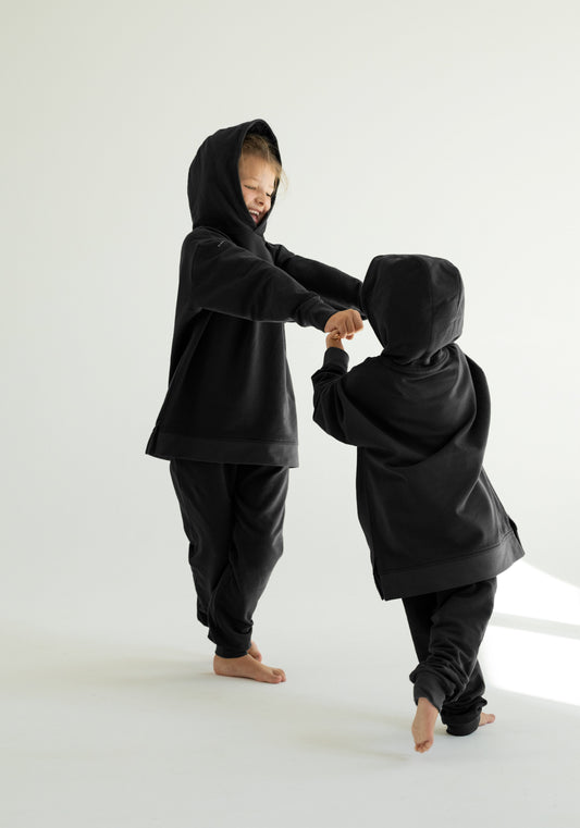 Detské teplákové nohavice z biobavlny Black - Oversized