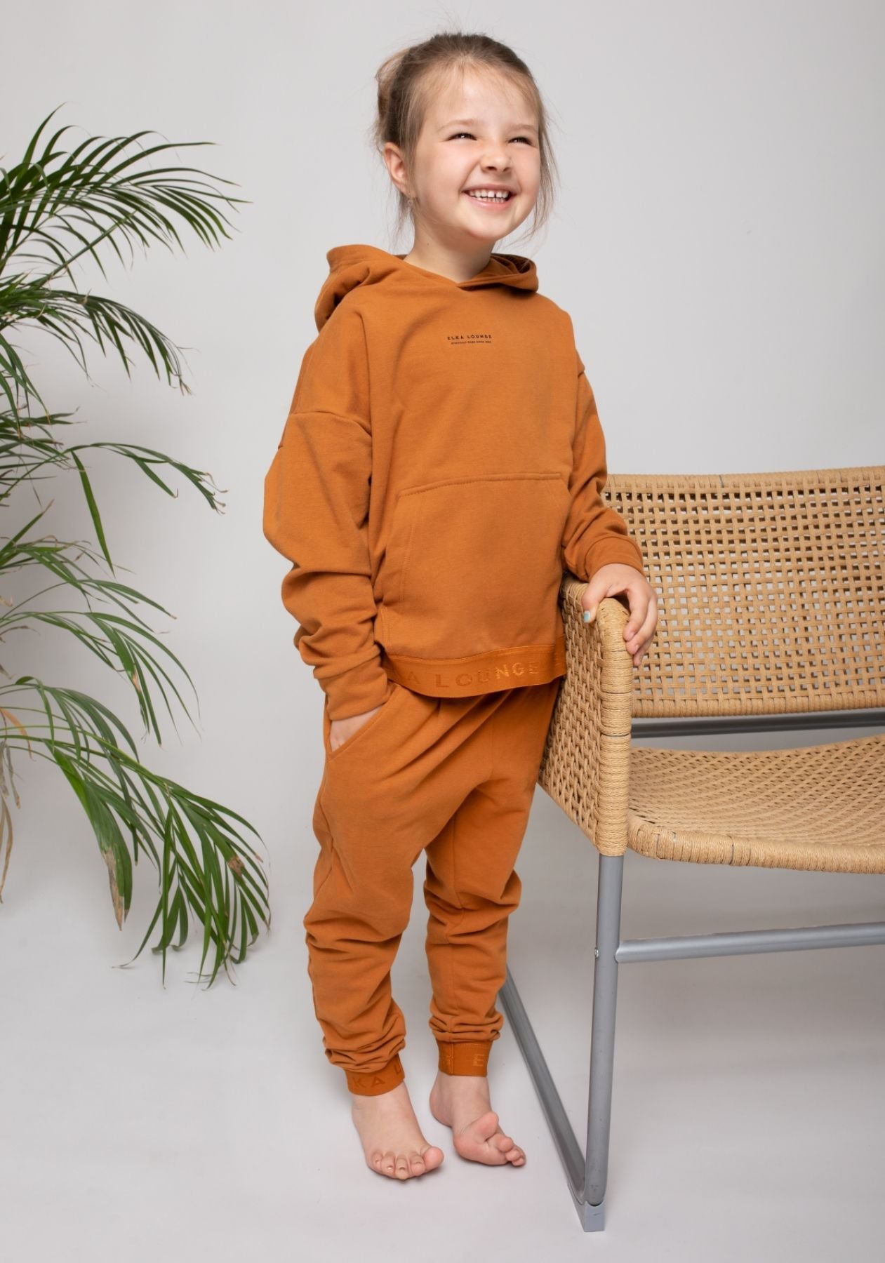 Detská mikina s kapucňou z biobavlny Burnt ochre - regular