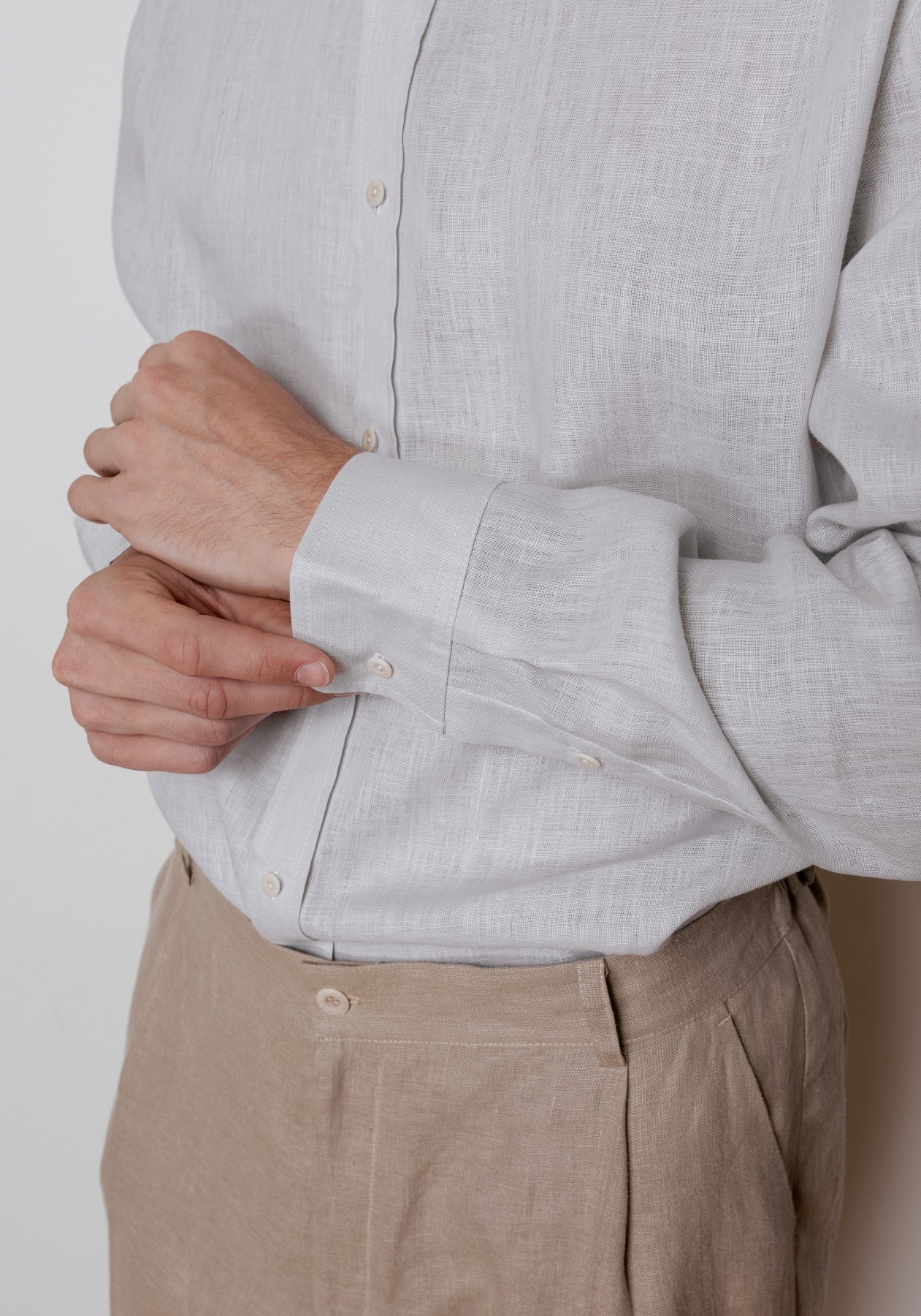 Outfit by Patrik | Linen pants & shirt with collar