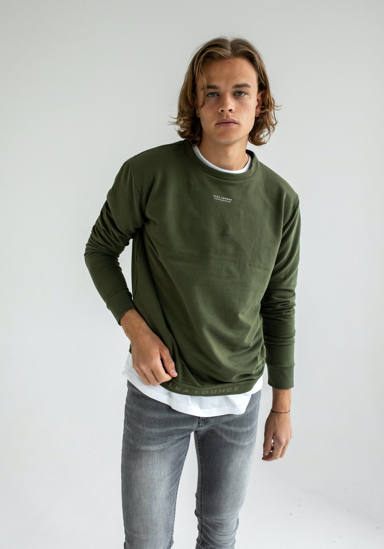 Pánska Mikina bez kapucne z biobavlny Moss green brushed - khaki regular