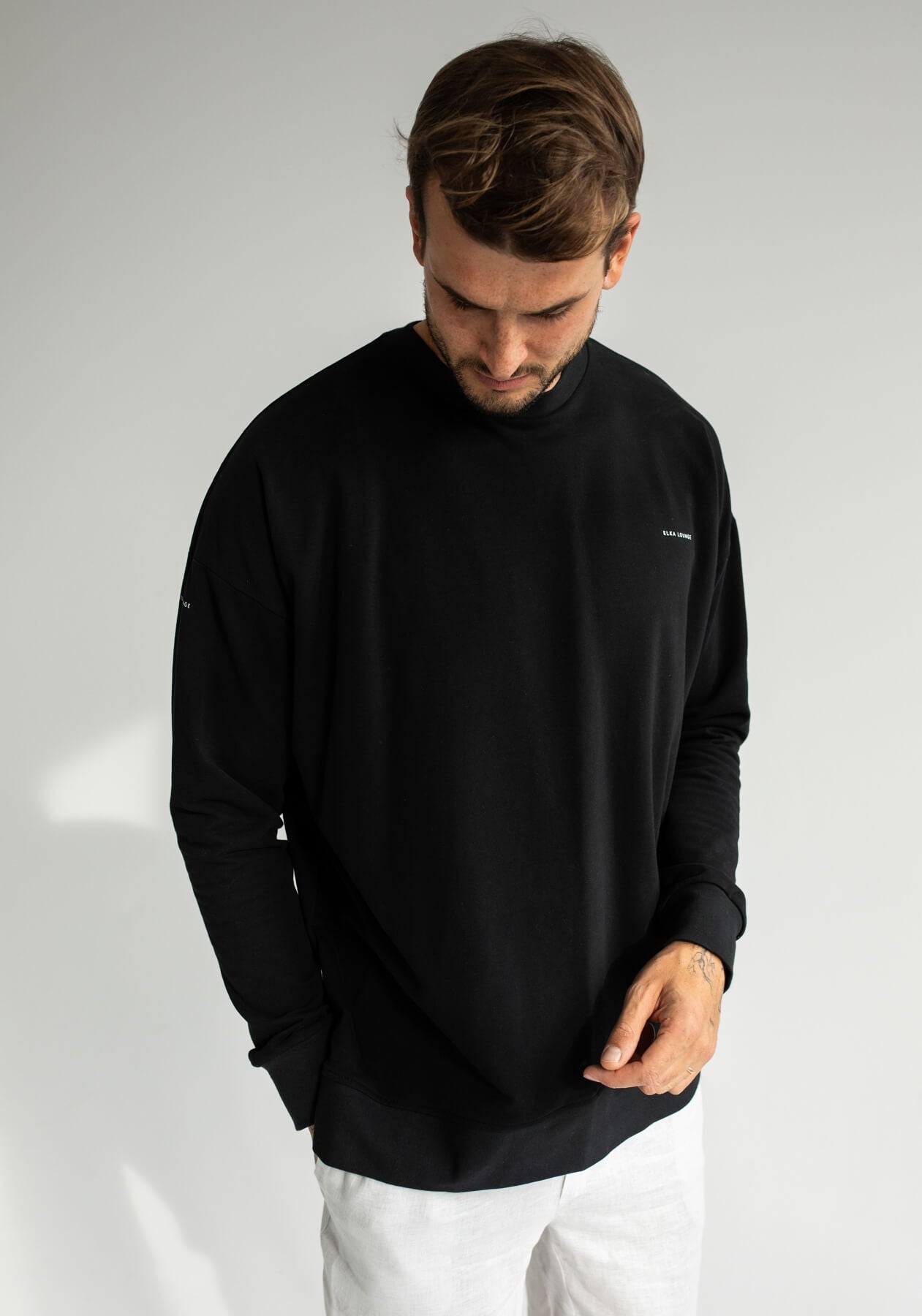 Pánska Mikina bez kapuce z biobavlny Black brushed - Oversized