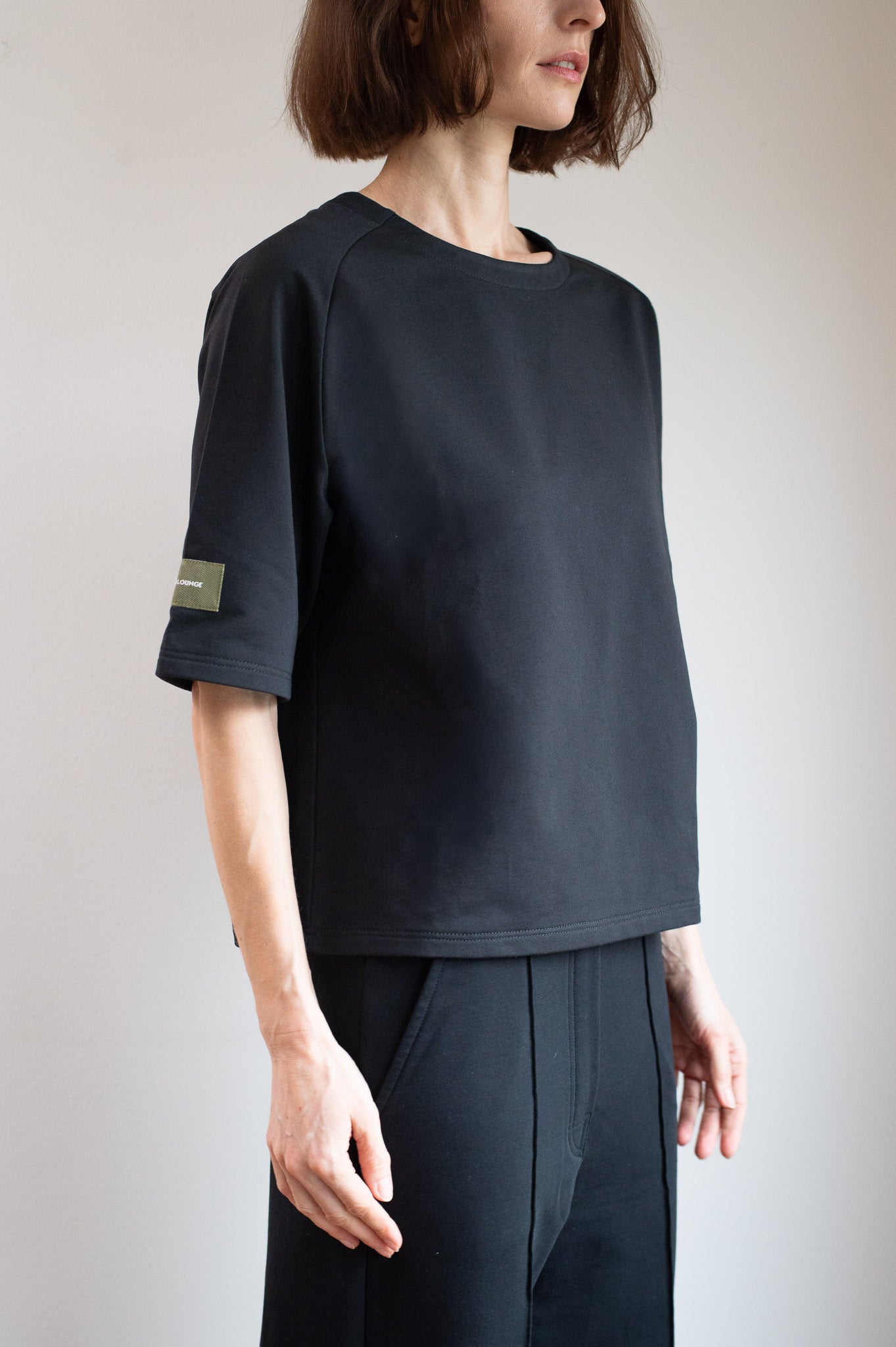 Damska bluzka typu sweatshirt z biobawełny Black - Loose fit