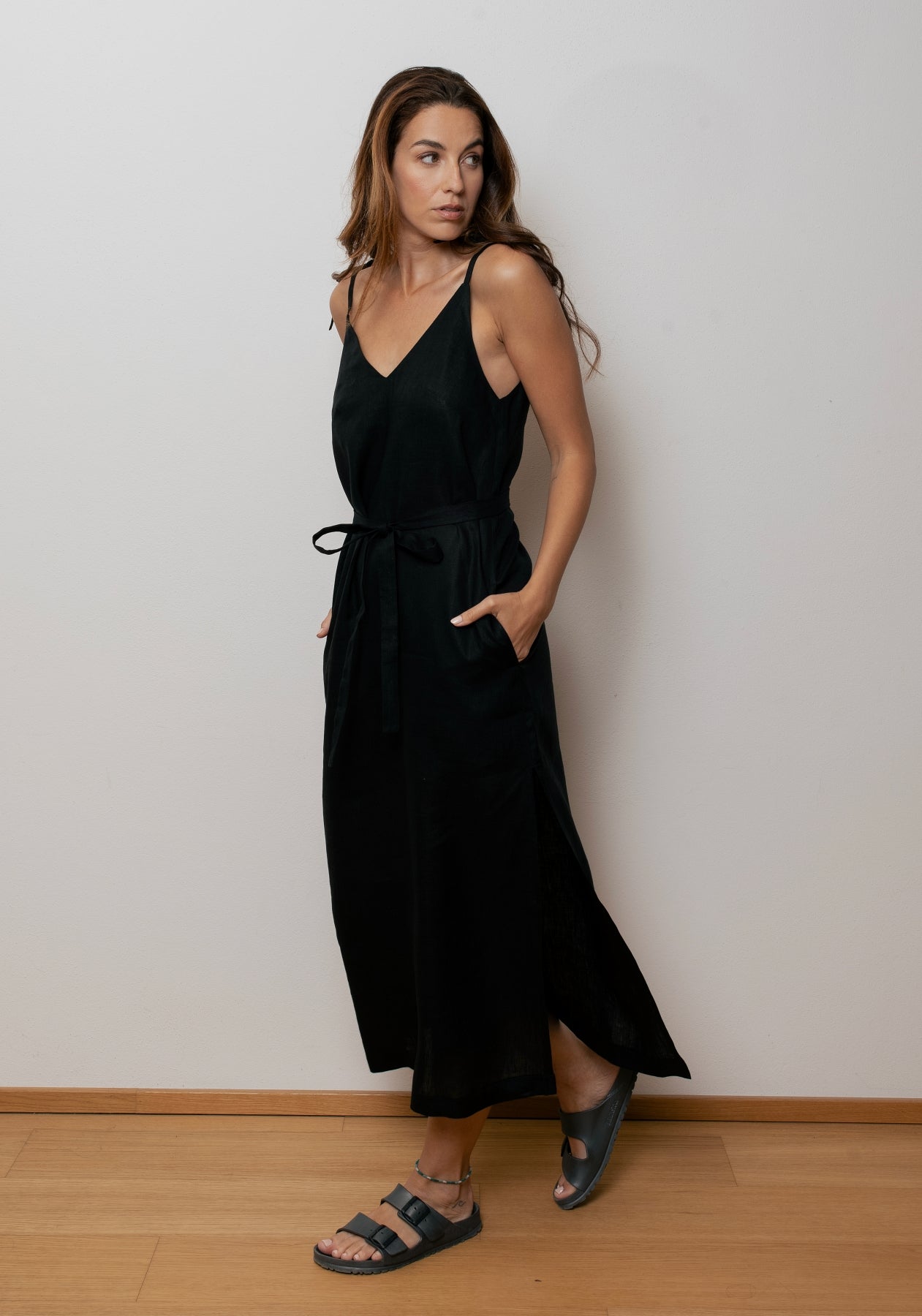 Dámské lněné šaty long loose fit Black - s páskem