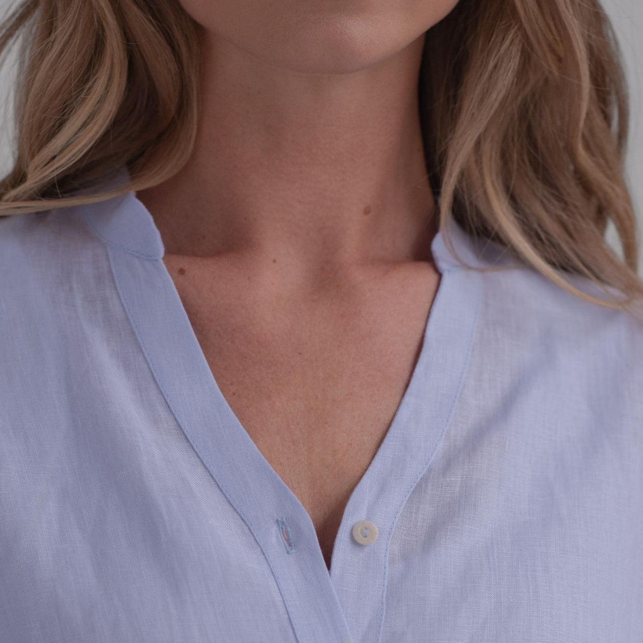 Women linen shirt - loose fit