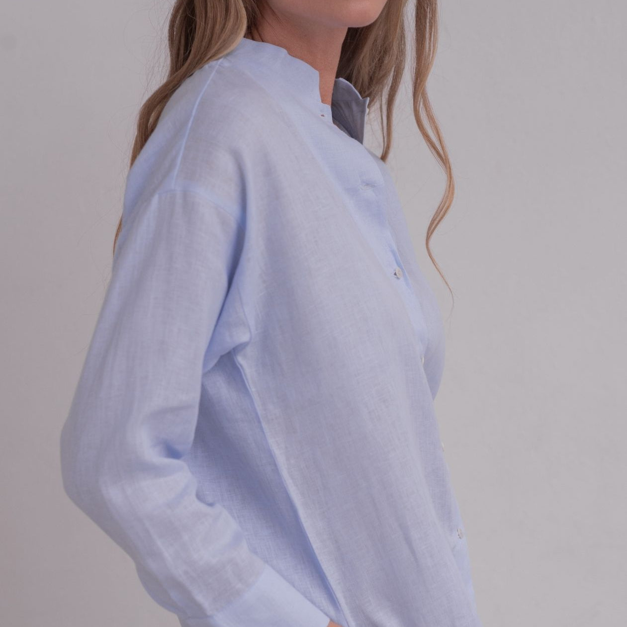 Women linen shirt - regular fit
