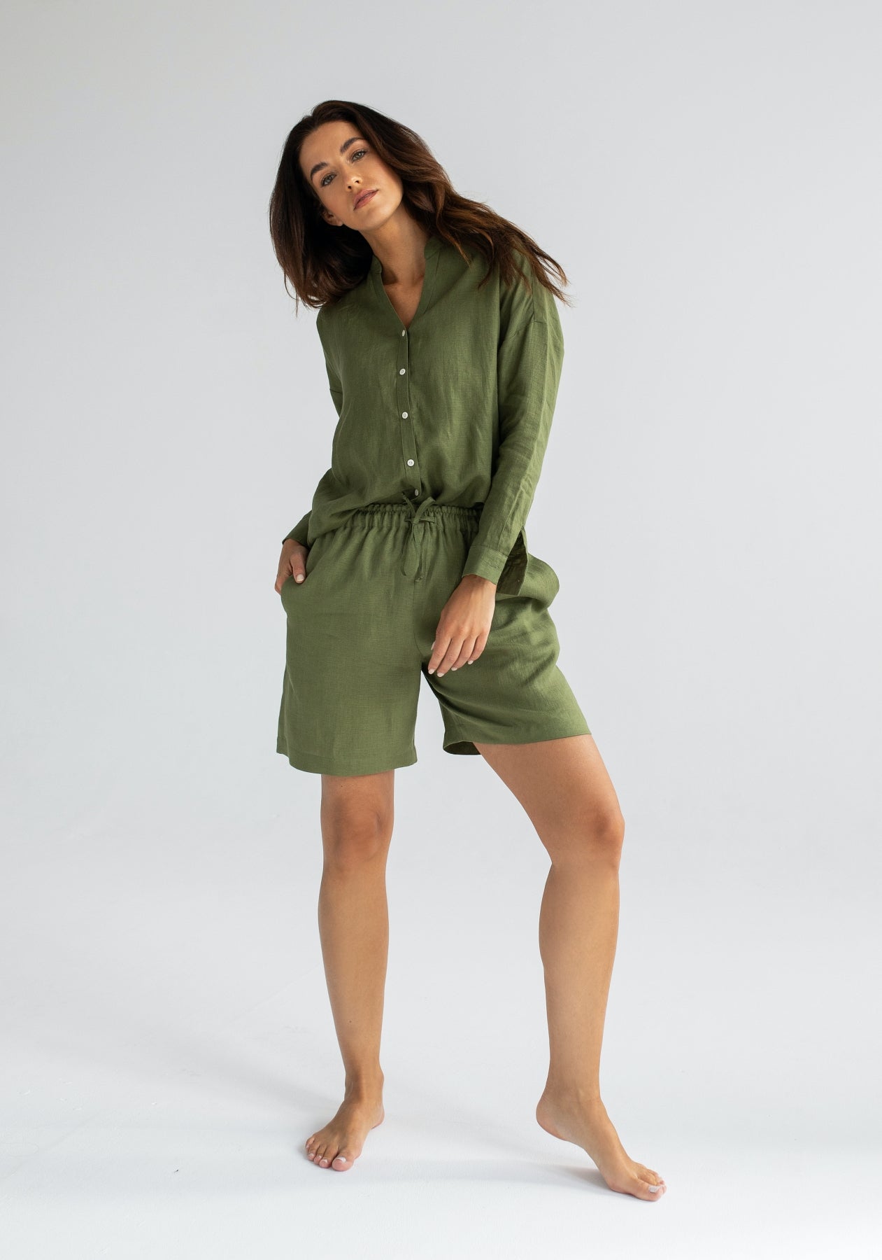 Dámske ľanové šortky Moss green