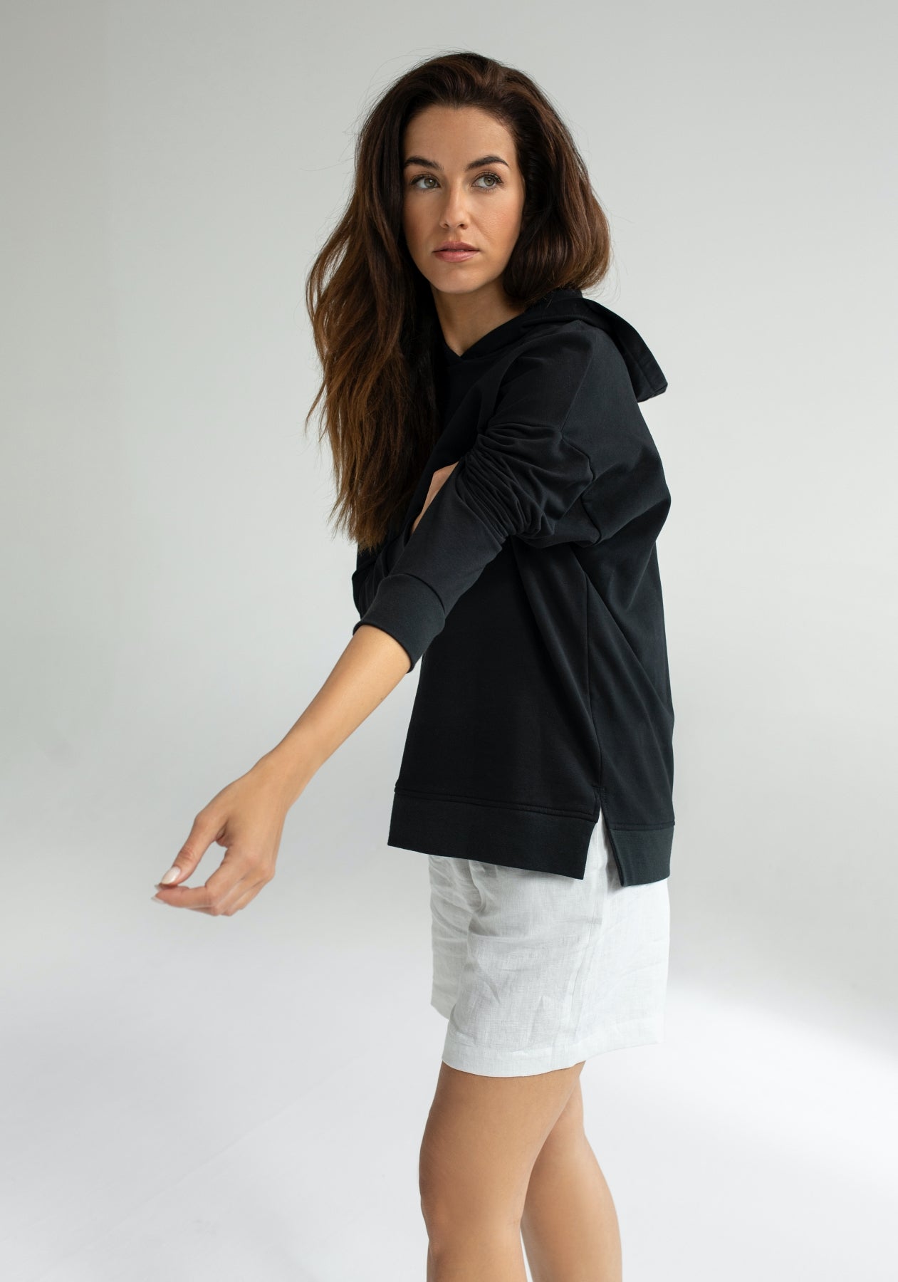 Dámská mikina s kapucí z biobavlny Black - Oversized