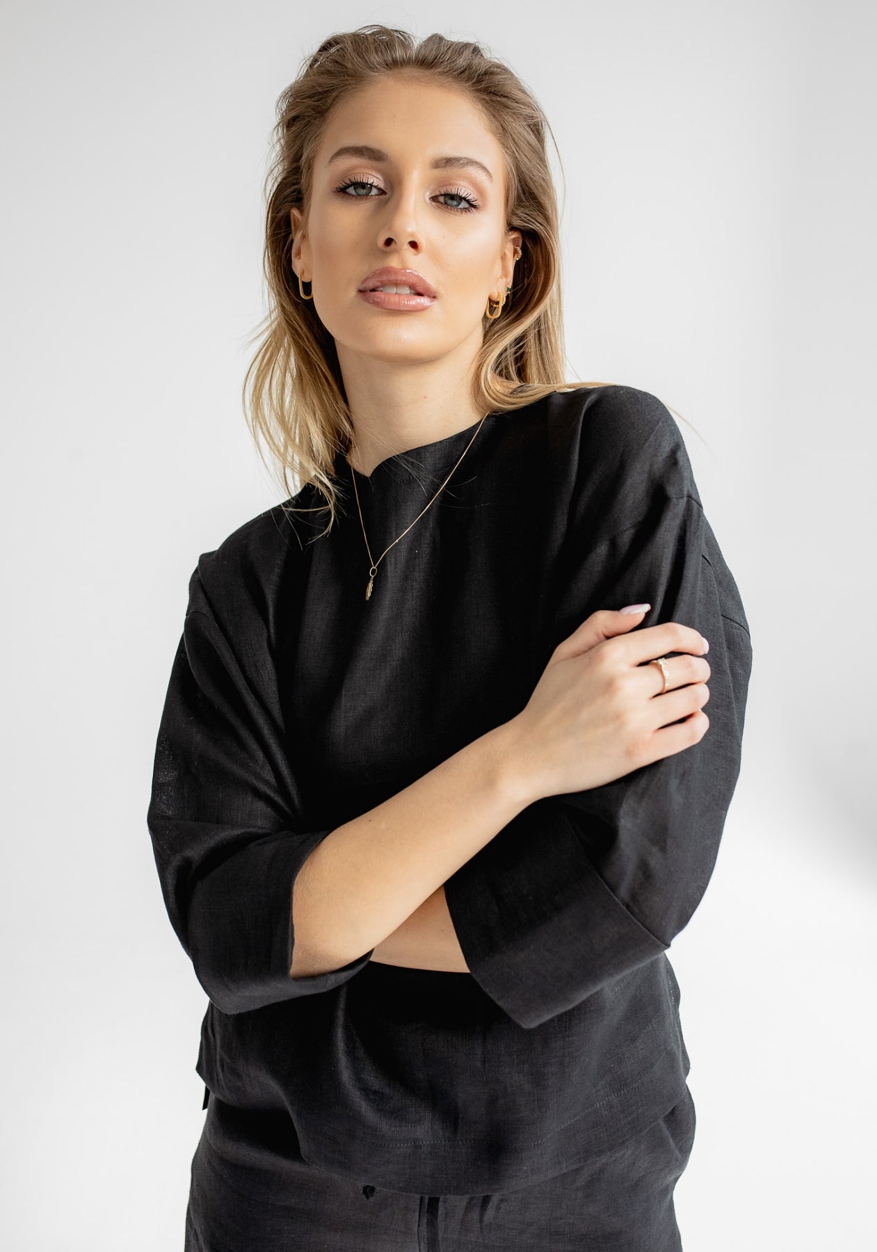 Dámsky ľanový top open back Black