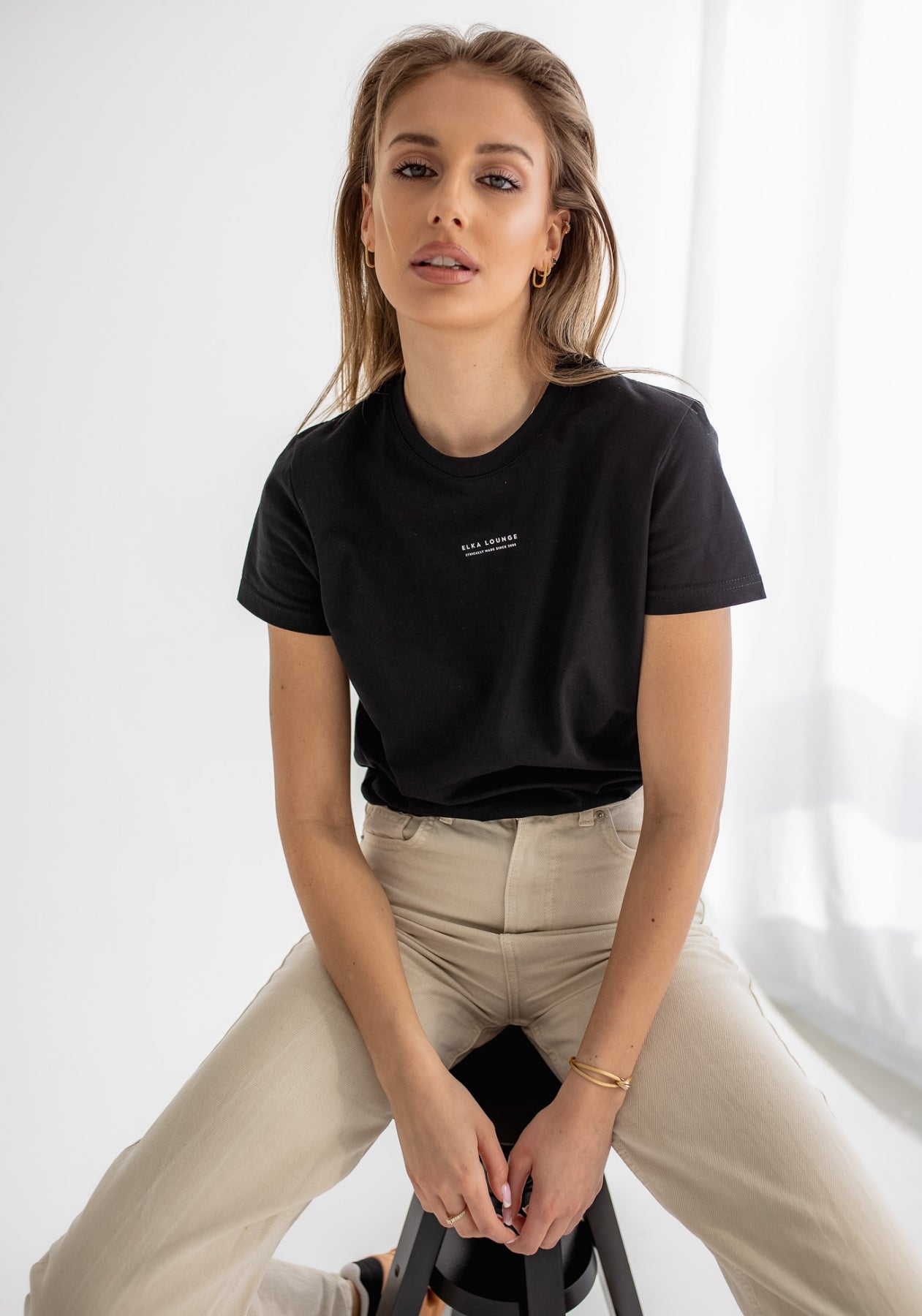Dámské tričko z biobavlny Black - ethically made Minimalist - regular