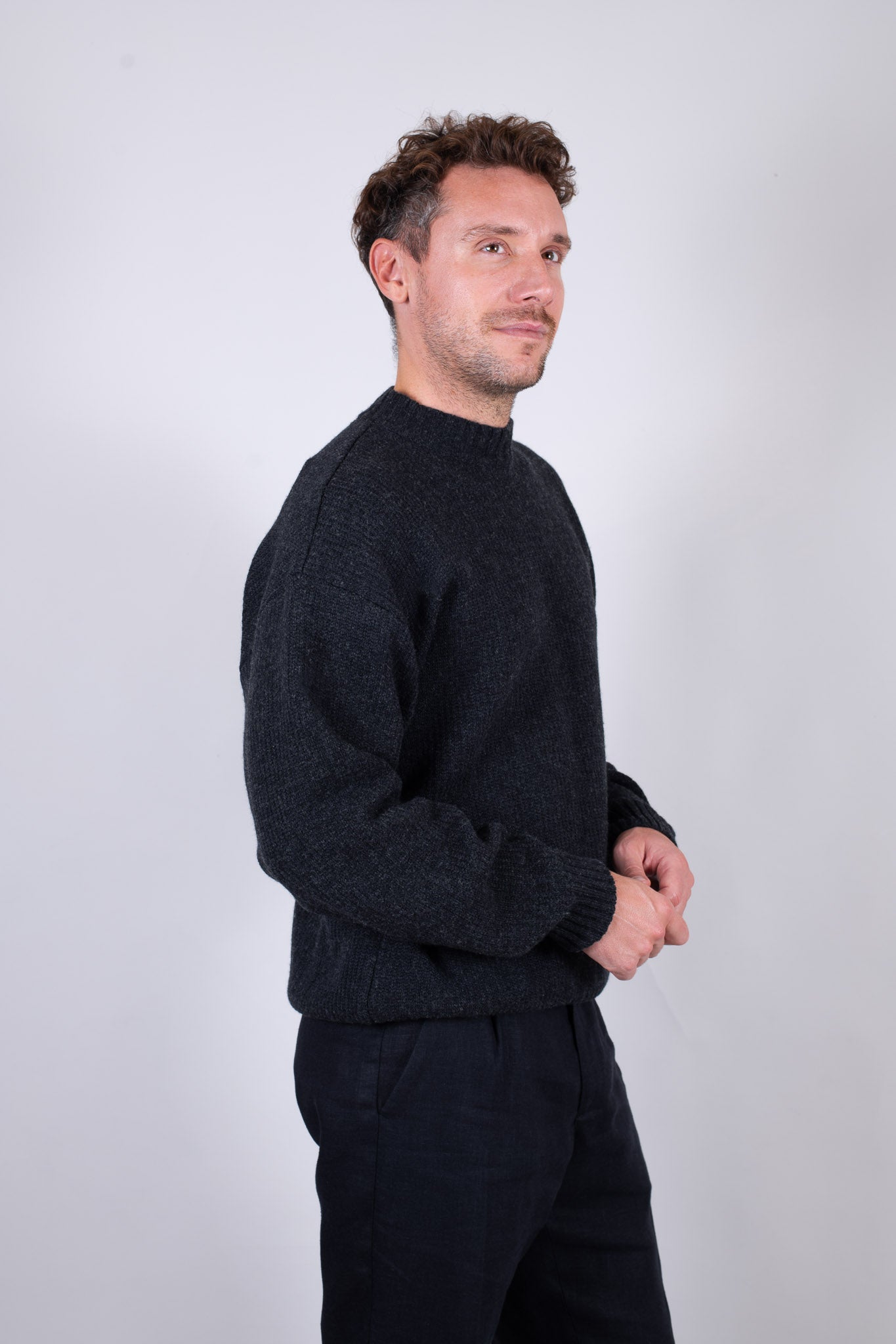 Męski wełniany sweter dziergany Loose Fit – Dark gray