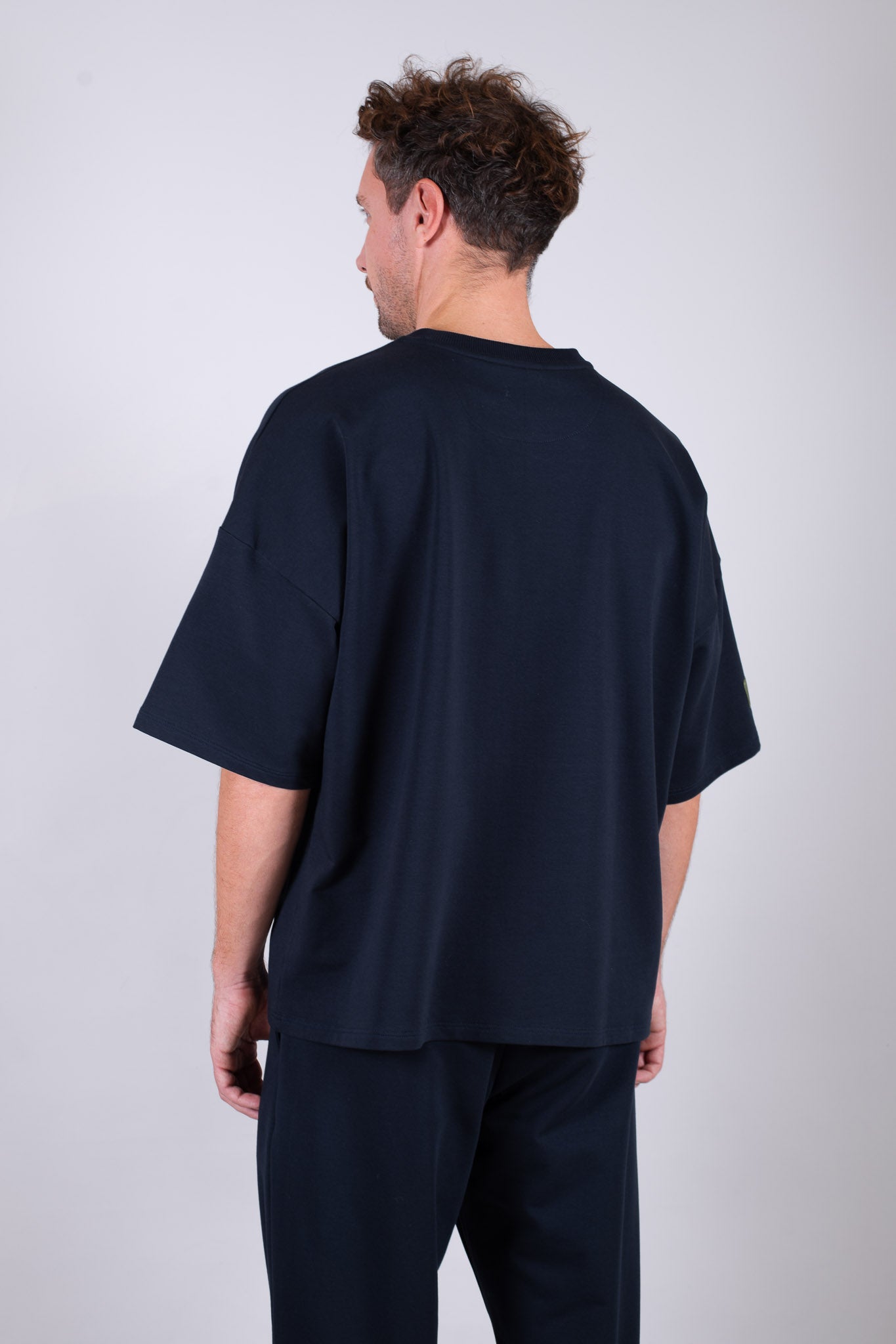 Pánské mikinové tričko z biobavlny Deep blue - loose fit