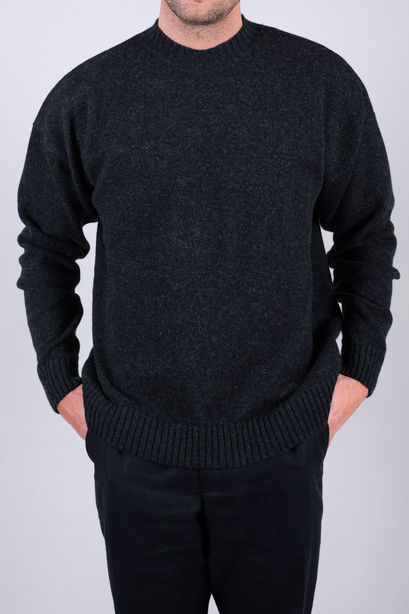 Pánský vlněný svetr crewneck Regular fit - Dark gray