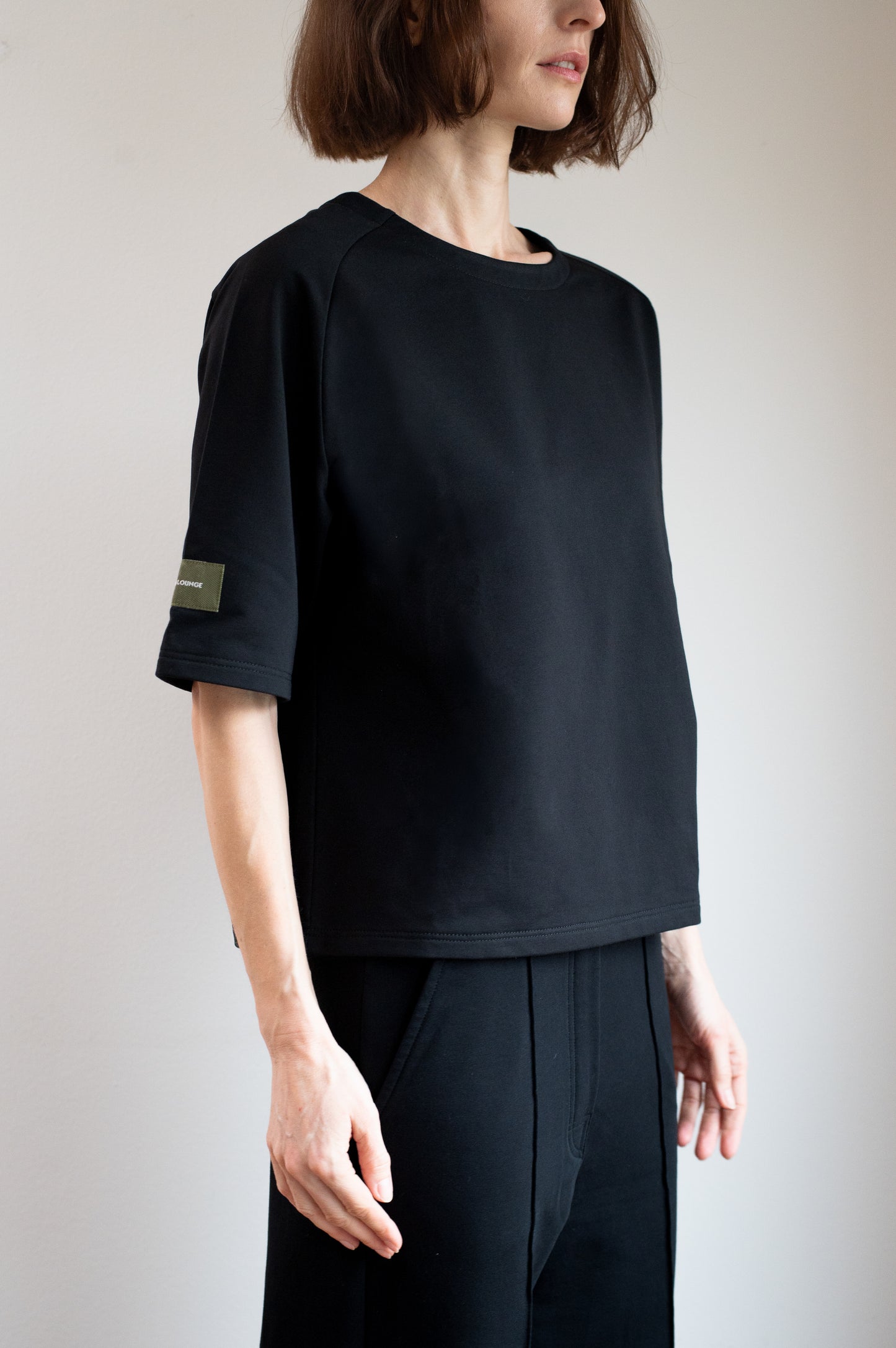 Dámský mikinový top z biobavlny Black - loose fit