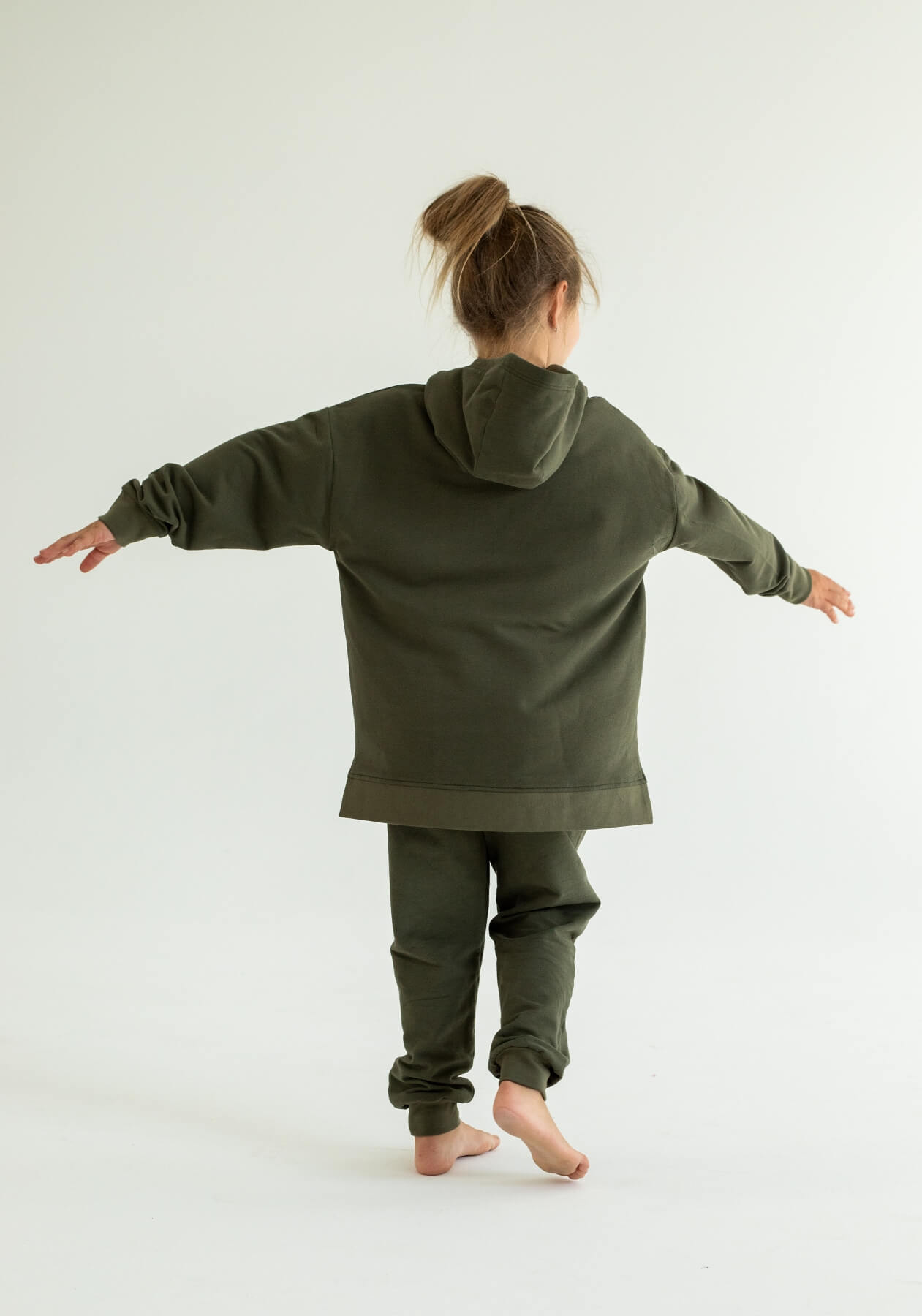 Dětské teplákové kalhoty z biobavlny Moss green - Oversized