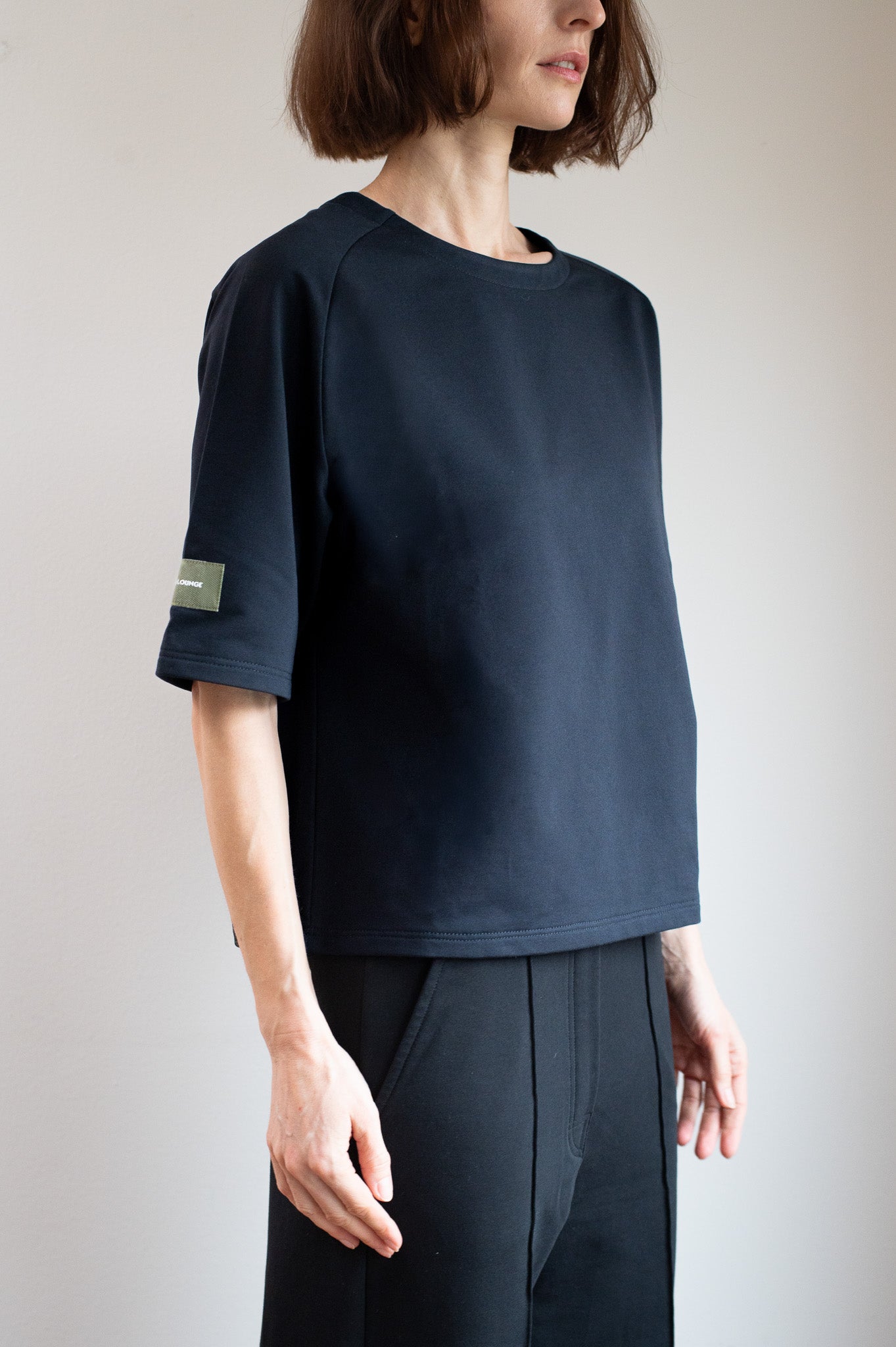 Damska bluzka typu sweatshirt z biobawełny - Loose fit