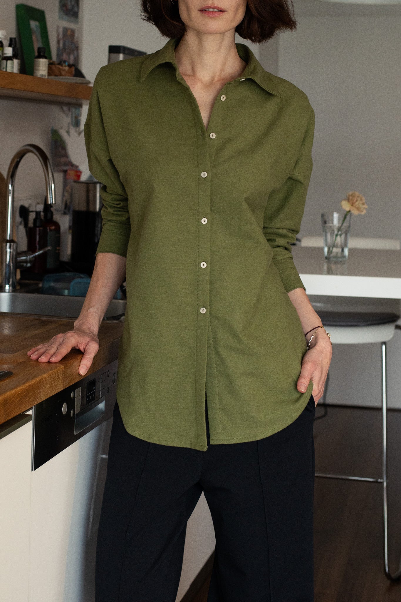 Damska koszula flanelowa z kołnierzykiem loose fit – Moss Green