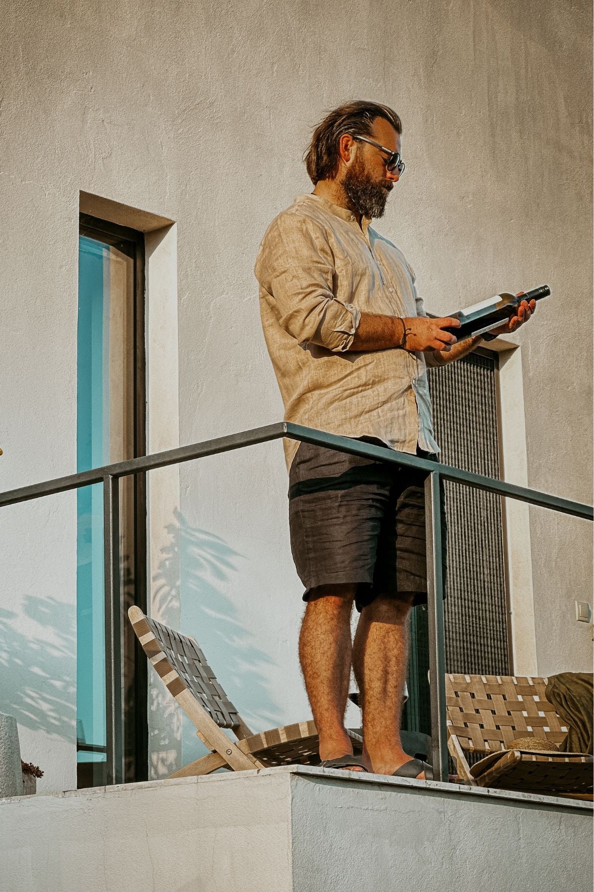 Outfit by Tomáš Linen shirt & shorts