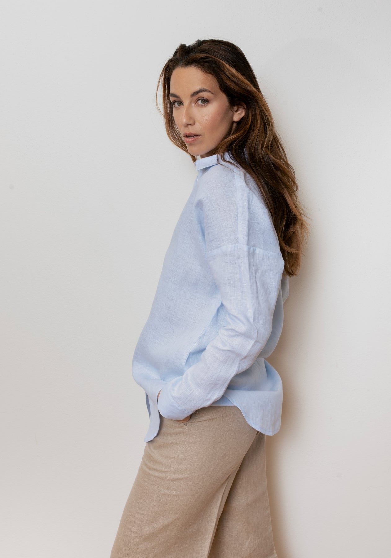 Dámska ľanová košeľa s golierom loose fit - Light blue