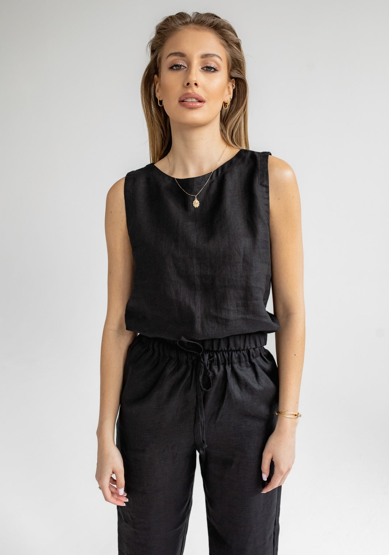 Women's linen crop top Black