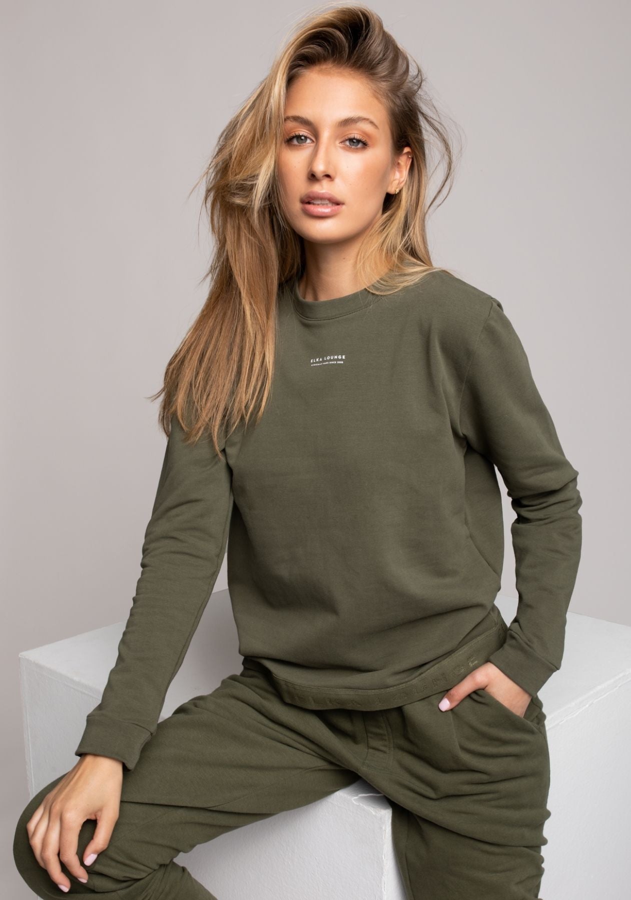 Women sweatshirt organic cotton Moss green - regular
