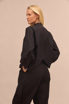 Dámská biobavlněná košile V crop - oversized